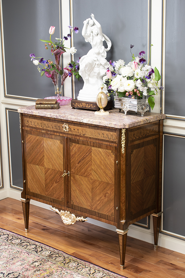 ルイ16世様式チェスト.jpg ルイ16世様式チェスト.jpg