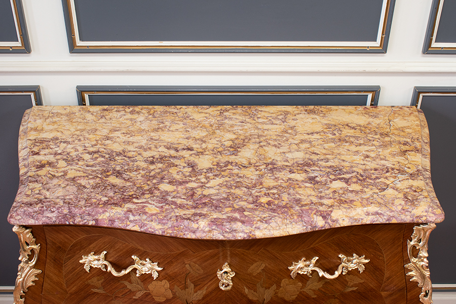 フランスロココチェストの大理石.jpg フランスロココチェストの大理石.jpg
