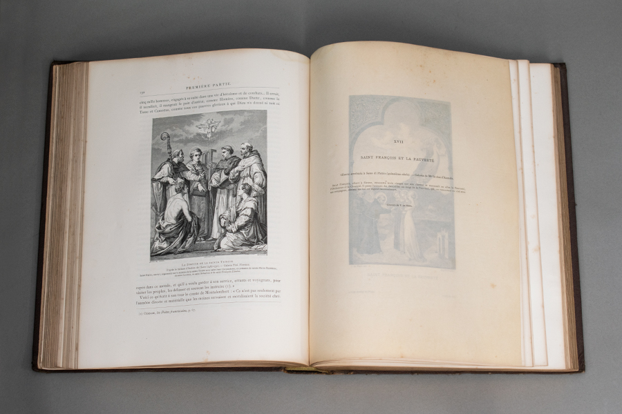 アッシジのフランチェスコアンティーク本の内面.jpg アッシジのフランチェスコアンティーク本の内面.jpg