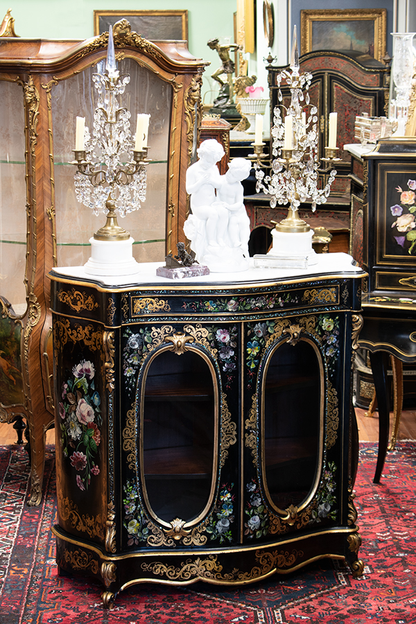 アンティークサイドボード