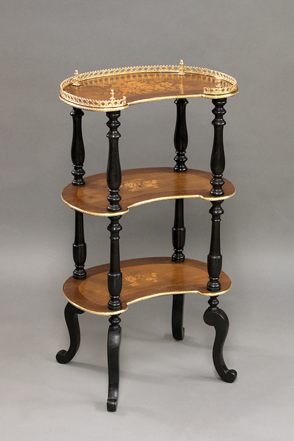 ナポレオン3世テーブル